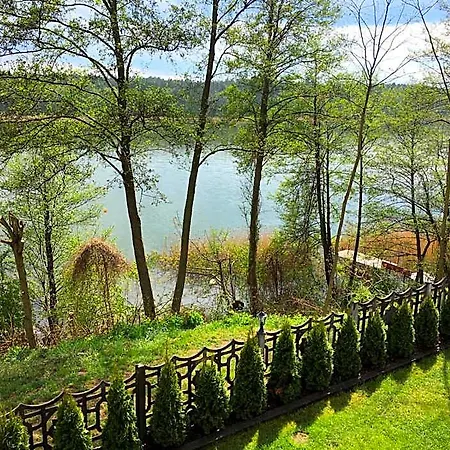 Letniskowy Nad Jeziorem W Steszewku بيت خشبي