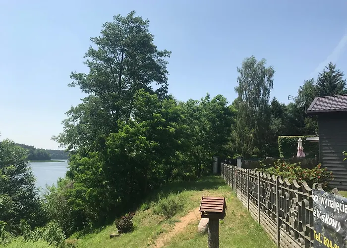 Letniskowy Nad Jeziorem W Steszewku *